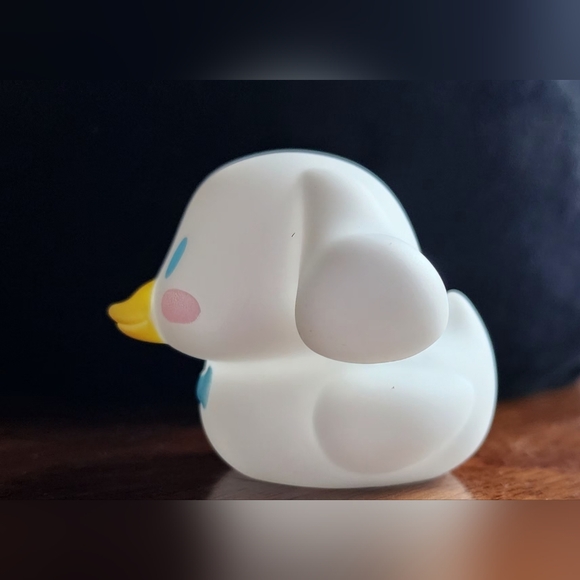 Sanrio Hello Kitty & Friends Cinnamonroll Rubber Duck - Picture 4 of 4